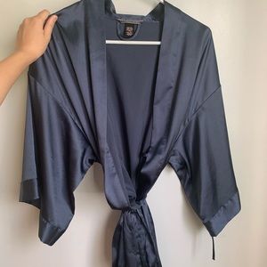 Victoria’s Secret Satin Kimono XS